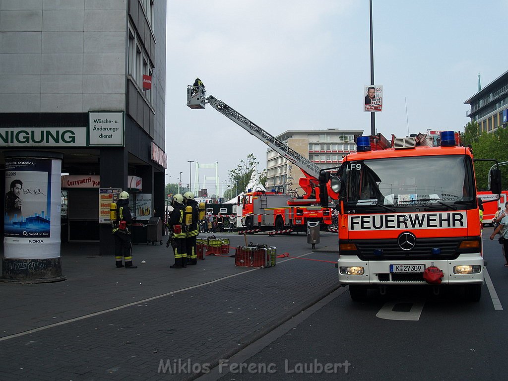 Kabelbrand Koeln Muelheim Frankfurterstr P68.JPG